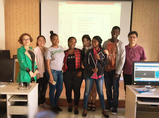 参加交流活动人员合影